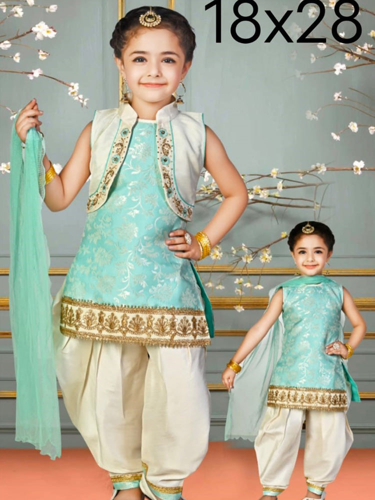 Indian Traditional Dress for Baby Girl Kids Suit With Bottom Silk Blend Patiala  Suit Girls Wedding Wear / Silk Fabric/ Ethnic Wear Clothing - Etsy Sweden